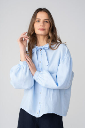 Clementine – Linen Shirt with Bow-Tie Collar